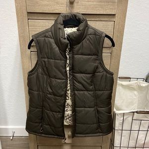 Ariat vest
